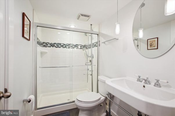 Bathroom, Glass Shower, Interior, Pendant Lights, Recessed Lighting