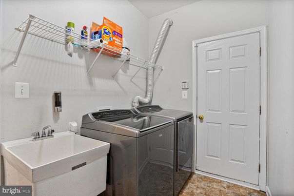 Interior, Washer