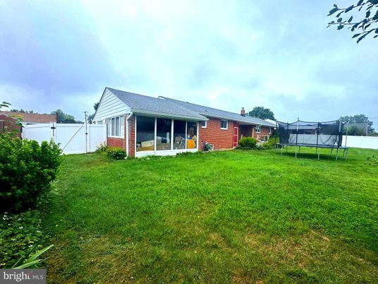 Backyard, Exterior, Playground