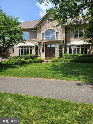 Exterior, Facade, Brick Facade, Brick Traditional