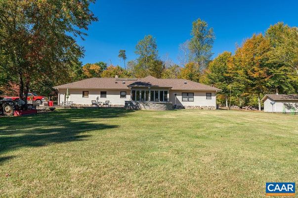 Backyard, Detached Garage, Exterior