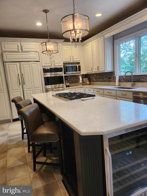 Chandelier, Interior, Kitchen, Pendant Lights, Recessed Lighting, Stainless Steel Appliances