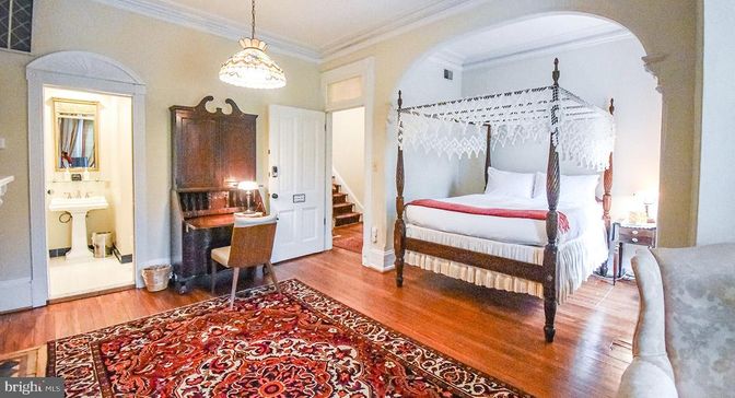 Bedroom, Interior, Pendant Lights, Wood Texture Flooring