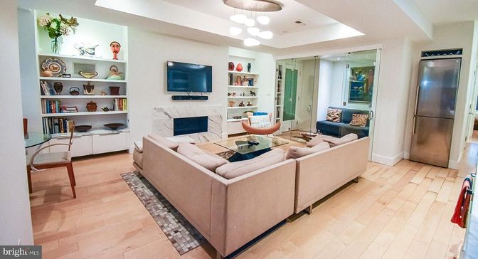 Interior, Living room, Pendant Lights, Recessed Lighting, Wood Texture Flooring