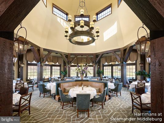 Chandelier, Dining room, Interior, Living room, Pendant Lights