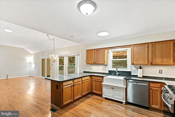 Chandelier, Interior, Kitchen, Recessed Lighting, Wood Texture Flooring