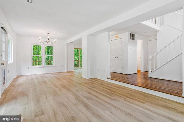 Chandelier, Empty room, Interior, Wood Texture Flooring