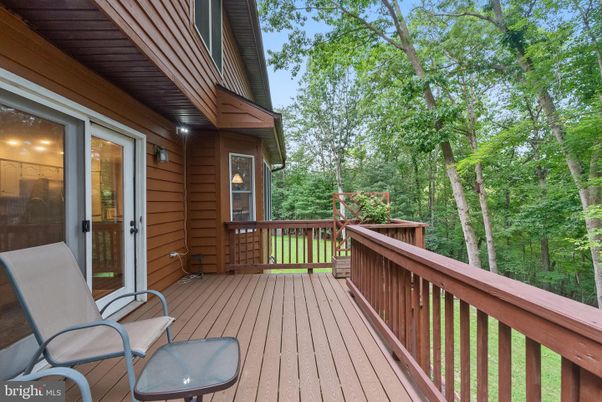 Exterior, Wood Texture Flooring