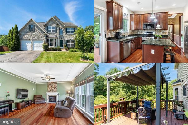 Exterior, Kitchen, Wood Texture Flooring