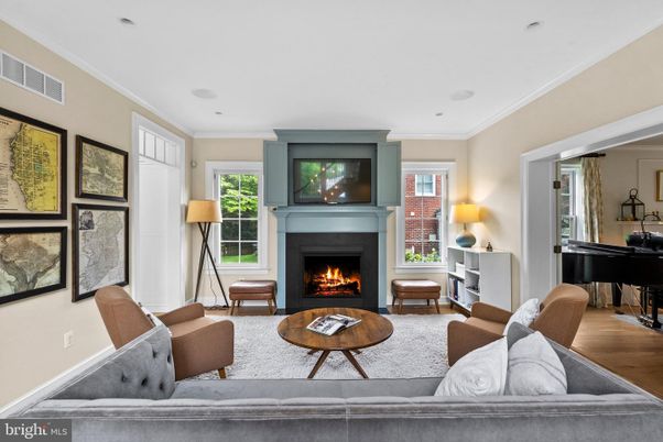 Fireplace, Interior, Living room, Piano, Recessed Lighting, Wood Texture Flooring
