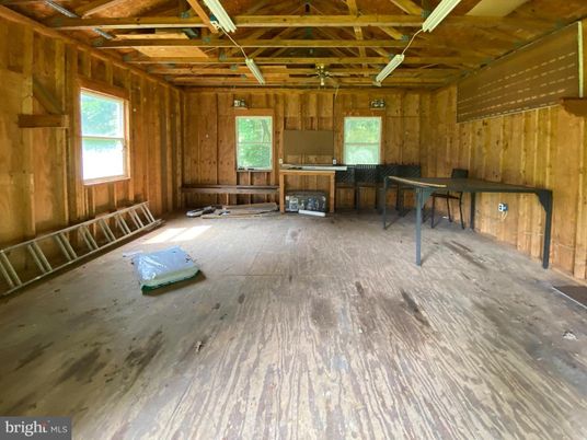 Empty room, Interior, Wooden Beams, Wooden Ceilings, Wood Texture Flooring, Wooden Walls