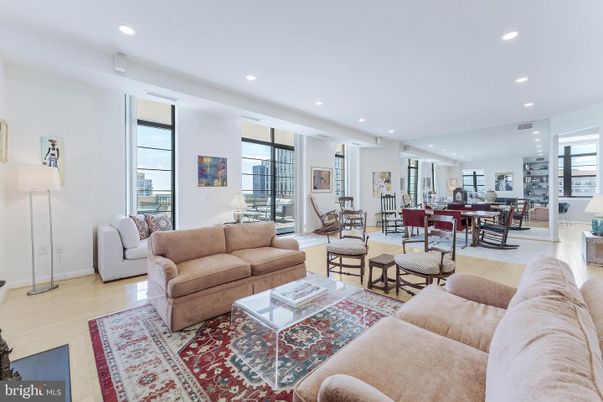 Dining room, Interior, Living room, Recessed Lighting