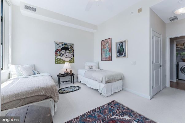 Bedroom, Interior, Washer