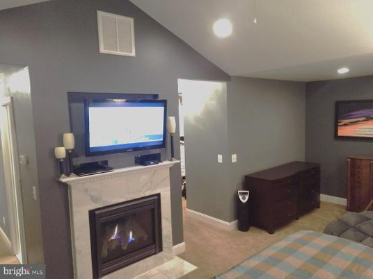 Fireplace, Interior, Recessed Lighting