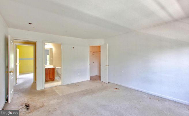 Bathroom, Empty room, Interior