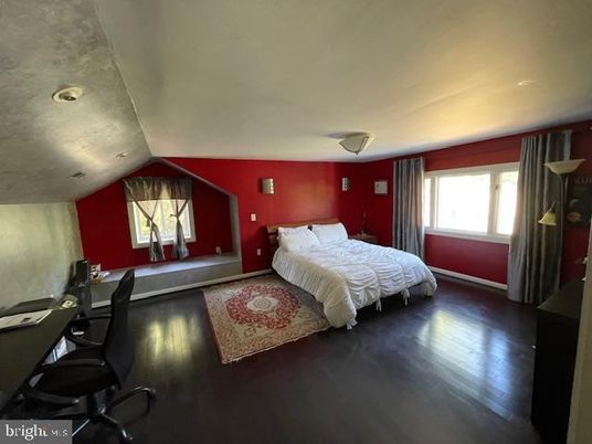 Bedroom, Home Office, Interior, Recessed Lighting, Wood Texture Flooring
