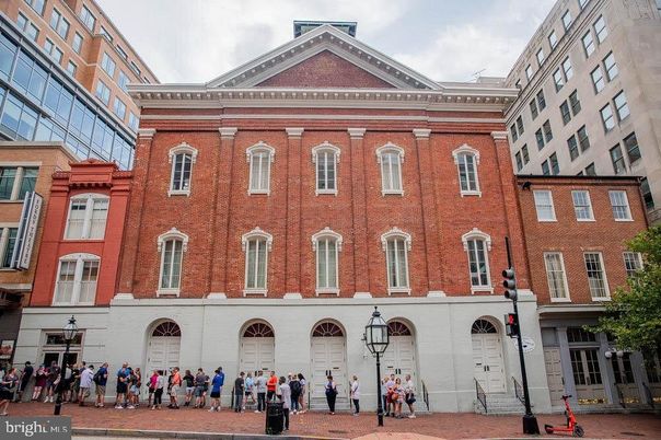 Exterior, Facade, Brick Facade, Rowhouse