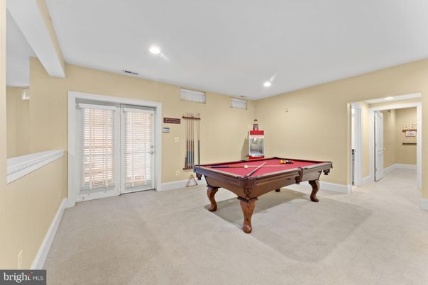 Billiard Table, Game Room, Interior, Recessed Lighting