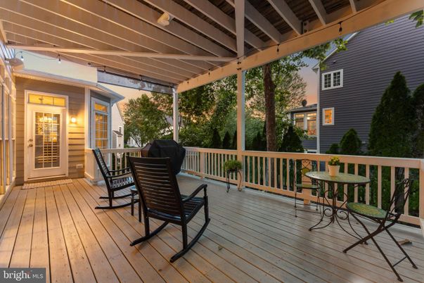 Exterior, Wood Texture Flooring