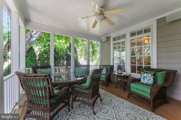 Dining room, Interior, Sun Room, Wood Texture Flooring