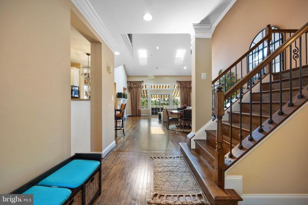 Chandelier, Dining room, Interior, Recessed Lighting, Wood Texture Flooring