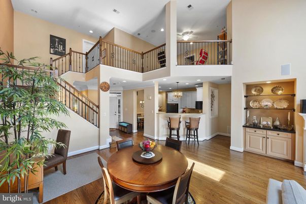 Chandelier, Dining room, Interior, Kitchen, Recessed Lighting, Wood Texture Flooring