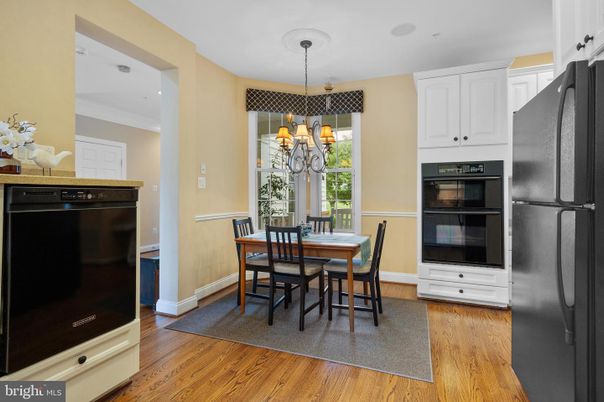 Chandelier, Dining room, Interior, Kitchen, Recessed Lighting, Wood Texture Flooring