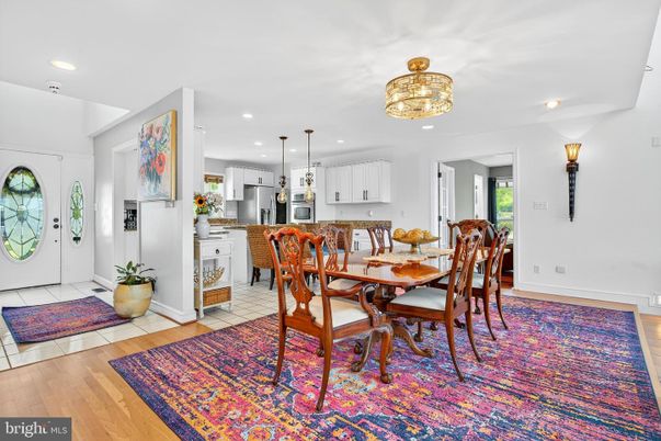 Dining room, Interior, Kitchen, Pendant Lights, Recessed Lighting, Wood Texture Flooring