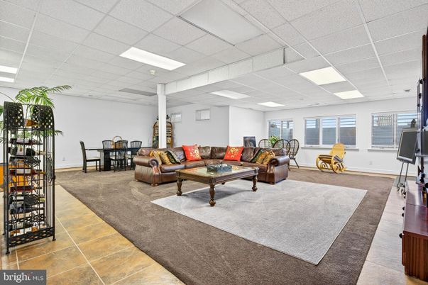 Dining room, Interior, Living room, Recessed Lighting