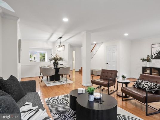 Dining room, Interior, Living room, Pendant Lights, Recessed Lighting, Wood Texture Flooring