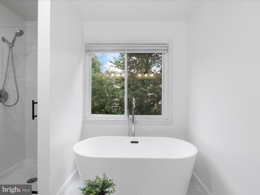 Bathroom, Free Standing Baths, Interior