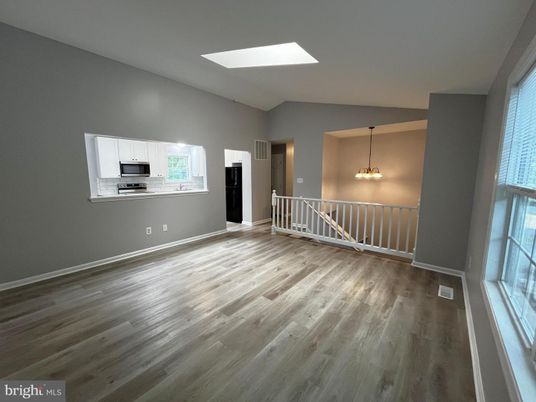 Interior, Pendant Lights, Wood Texture Flooring
