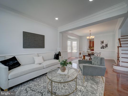 Chandelier, Dining room, Interior, Living room, Recessed Lighting, Wood Texture Flooring