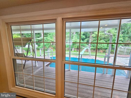 Interior, Sun Room, Water, Wood Texture Flooring
