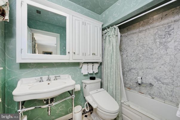 Bathroom, Interior, Marble Walls