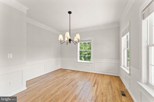 Chandelier, Empty room, Interior, Wood Texture Flooring