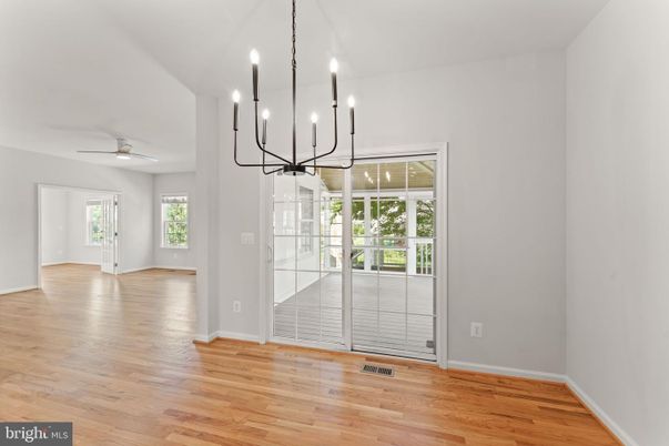 Chandelier, Empty room, Interior, Wood Texture Flooring