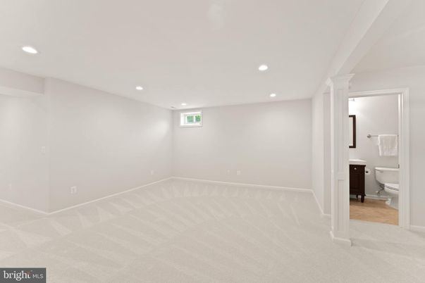 Bathroom, Empty room, Interior, Recessed Lighting