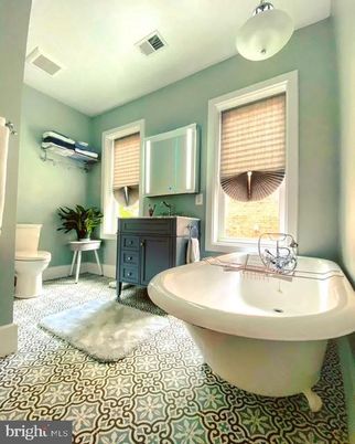 Bathroom, Free Standing Baths, Interior