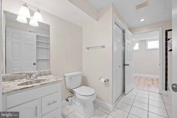Bathroom, Interior, Recessed Lighting, Wood Texture Flooring