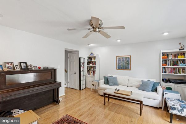 Interior, Living room, Piano, Recessed Lighting, Wood Texture Flooring