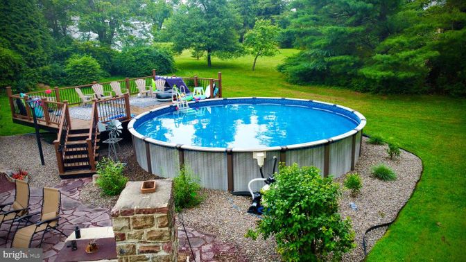 Backyard, Exterior, Pool