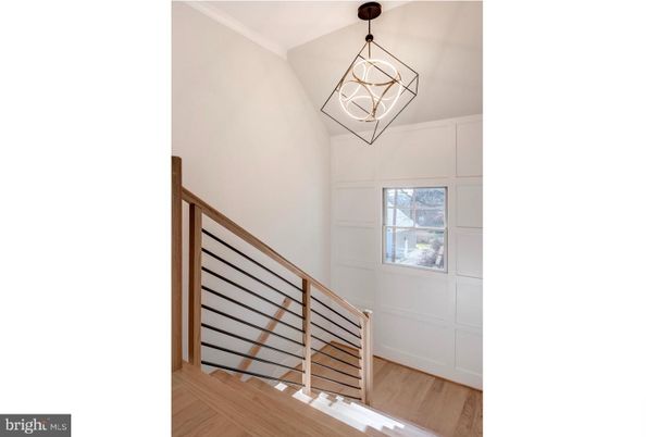 Interior, Pendant Lights, Wood Texture Flooring