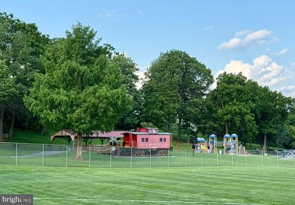 Exterior, Playground