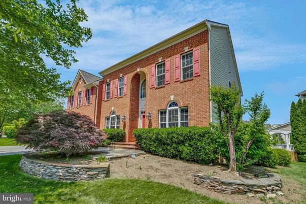 Exterior, Facade, Brick Facade, Georgian
