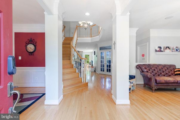 Chandelier, Interior, Recessed Lighting, Wood Texture Flooring