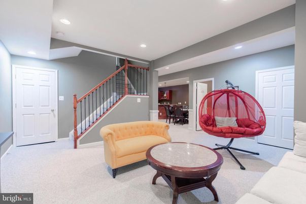 Dining room, Interior, Recessed Lighting