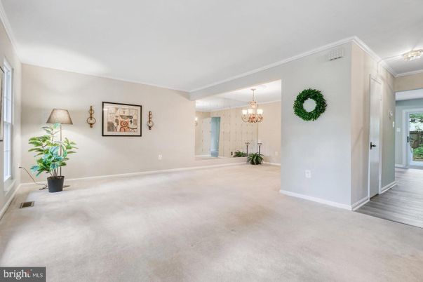 Chandelier, Empty room, Interior