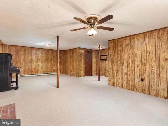 Empty room, Interior, Wooden Walls