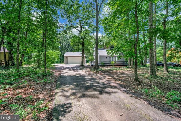 Detached Garage, Exterior